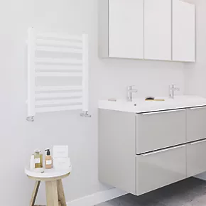 Blyss Angled Bar Towel Radiator 600 x 500mm White 938BTU 2 Blyss Angled Bar Towel Radiator 600 x 500mm White 938BTU - Image 2